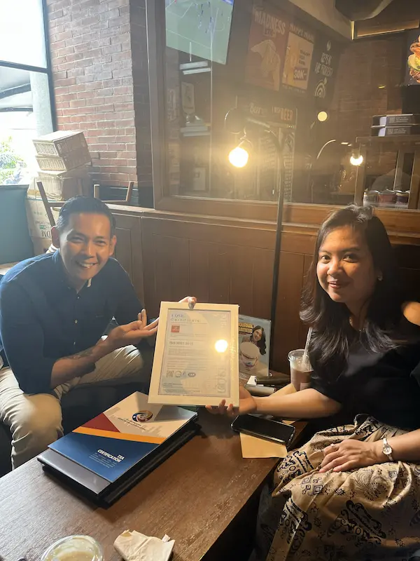 Penyerahan sertifikat ISO 9001